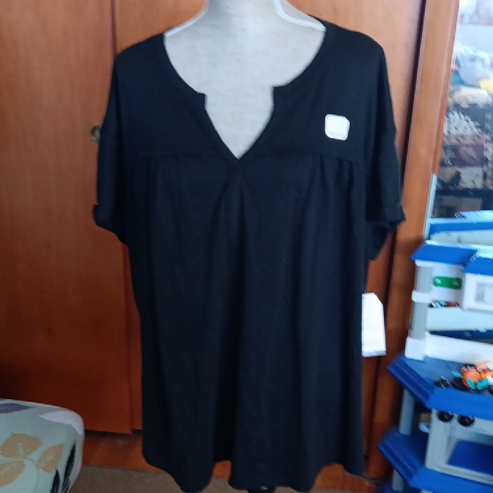 Time and Tru Women's Black Short Sleeve Maternity Blouse